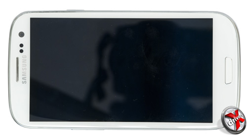 Samsung Galaxy S III. Вид сверху