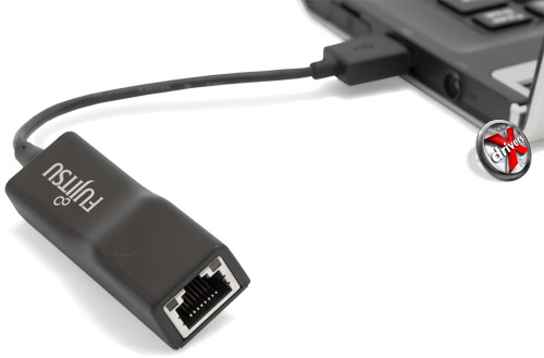 USB-  Ethernet  Fujitsu LIFEBOOK UH572