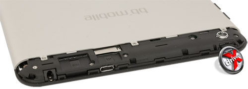 Разъемы для SIM-карты и карты microSD на bb-mobile Techno 7.85 3G