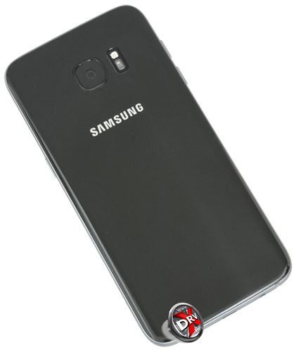 Samsung Galaxy S7 edge. Вид сзади