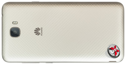 Huawei Honor 5A. Вид сзади