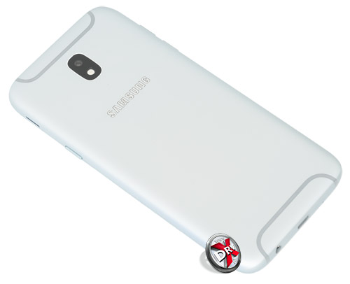 Тыльная сторона смартфона Samsung Galaxy J5 (2017)