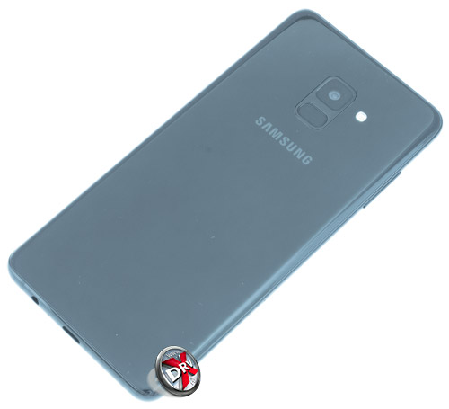  Тыльная сторона Samsung Galaxy A8+ (2018)