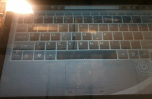 Ноутбук Acer с двумя экранами. Рис. 2.