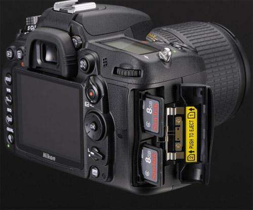 Nikon D7000. Вид сзади