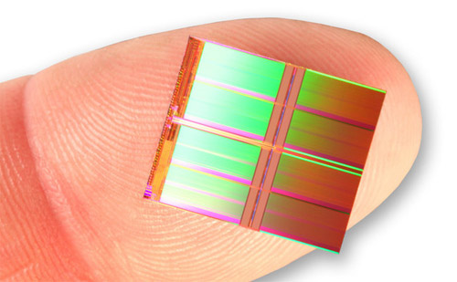 Intel и Micron анонсировали чип памяти емкостью 128 Гбит