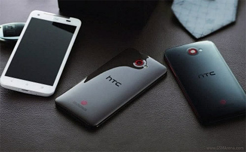 Смартфоны HTC Deluxe DLX