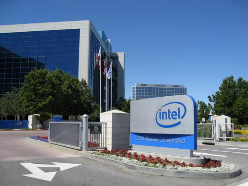 Intel увеличила в третьем квартале выручку на 9,1%